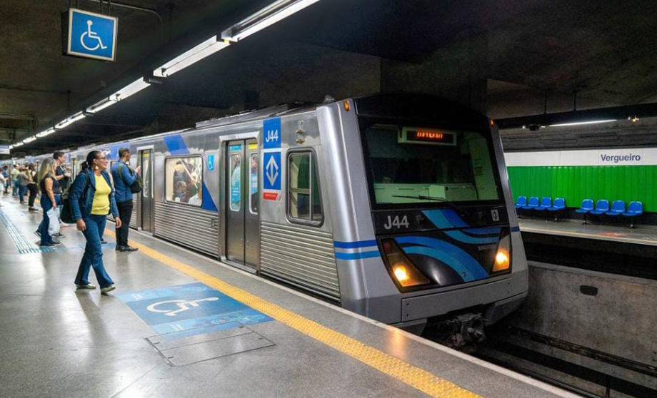 São Paulo Subway Selects Motorola Solutions Radio Communications
