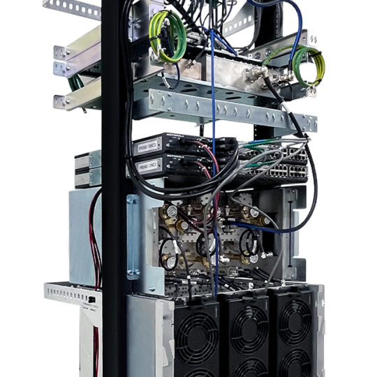 Image showing a pair of DSC 8000 Site Controllers within an ESS rack.