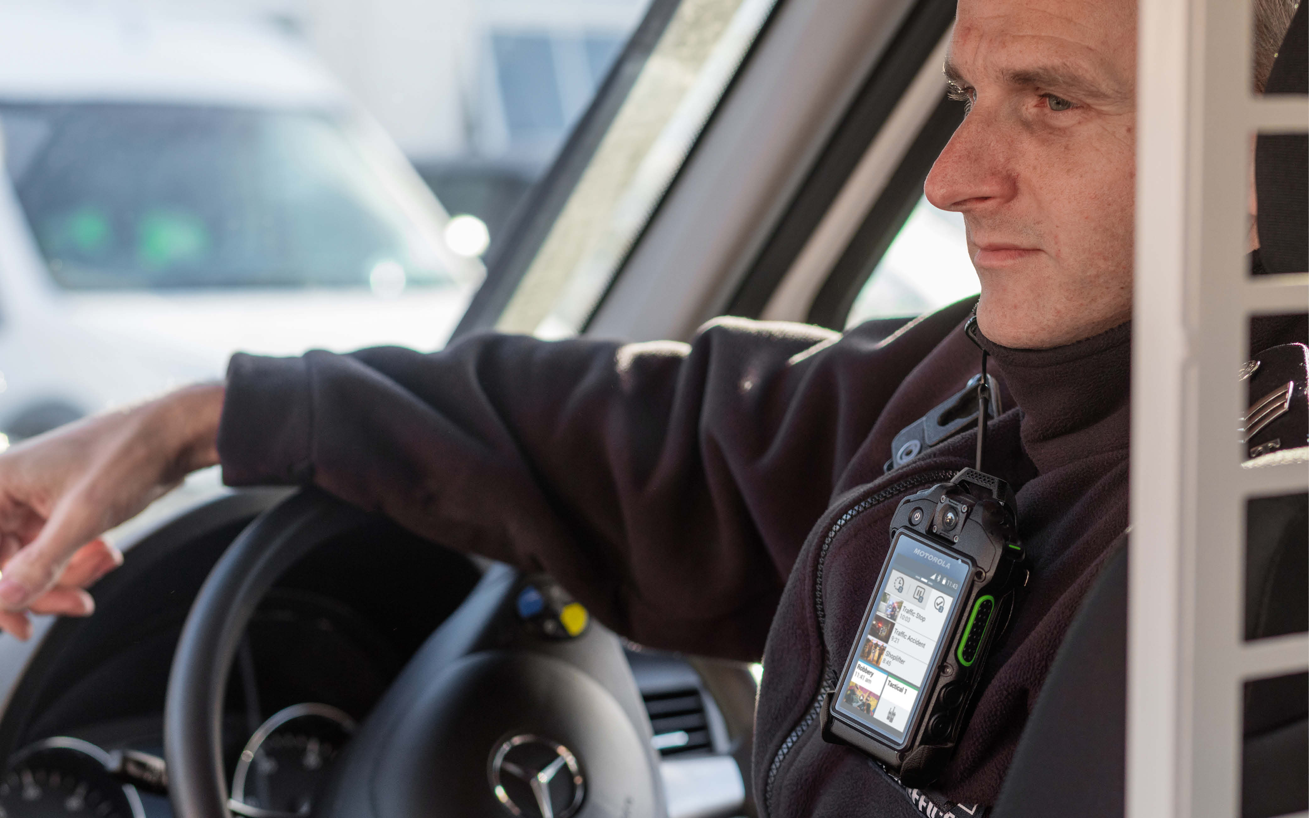 VML700 LTE In-Vehicle Modem VML700 LTE In-Vehicle Modem
