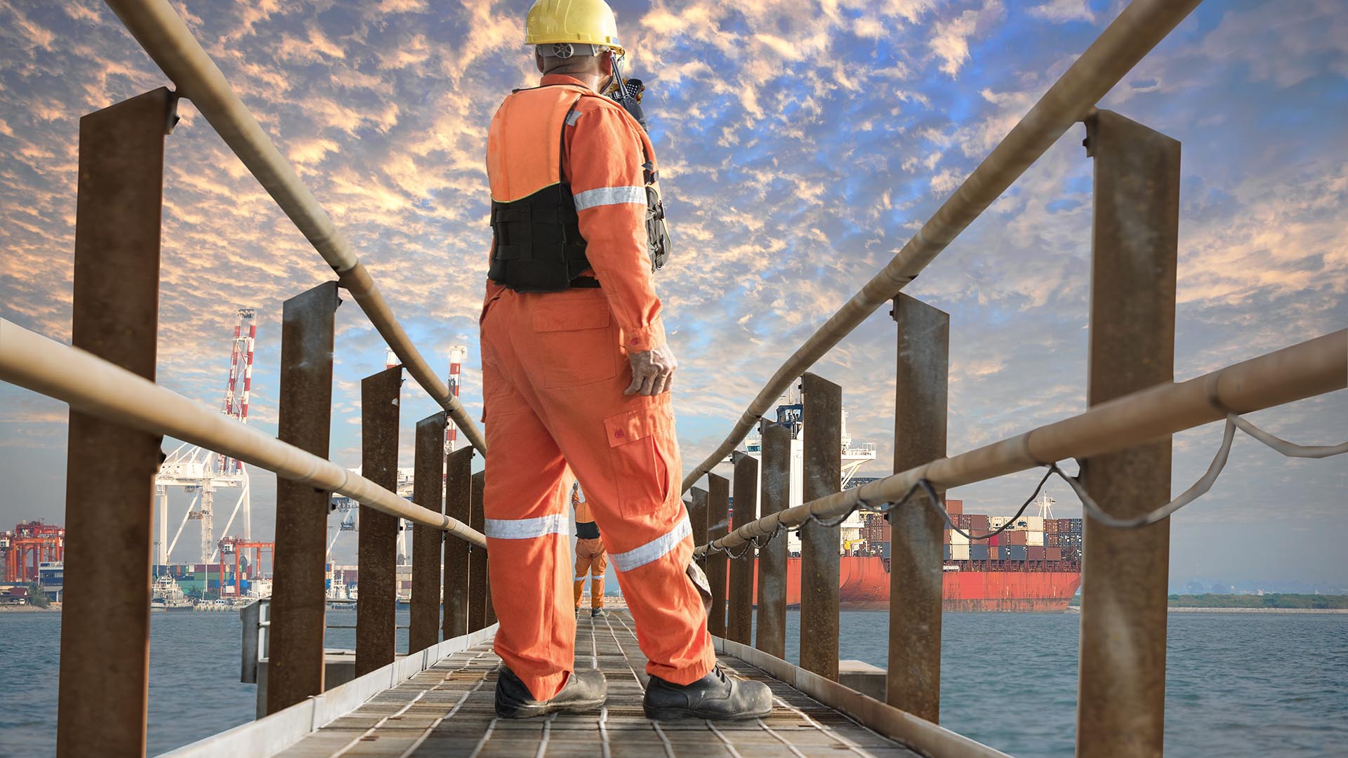 Maximising Seaport Safety, Efficiency and Security with Communication