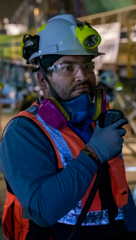 Mining worker uses MOTOTRBO Radios and accessories