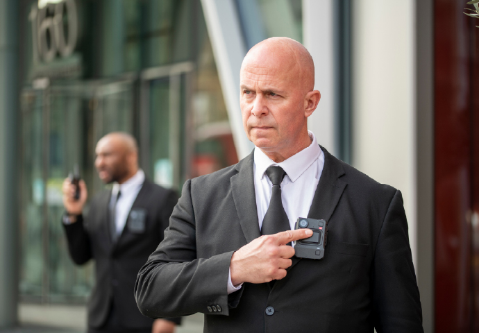 Security pressing body camera