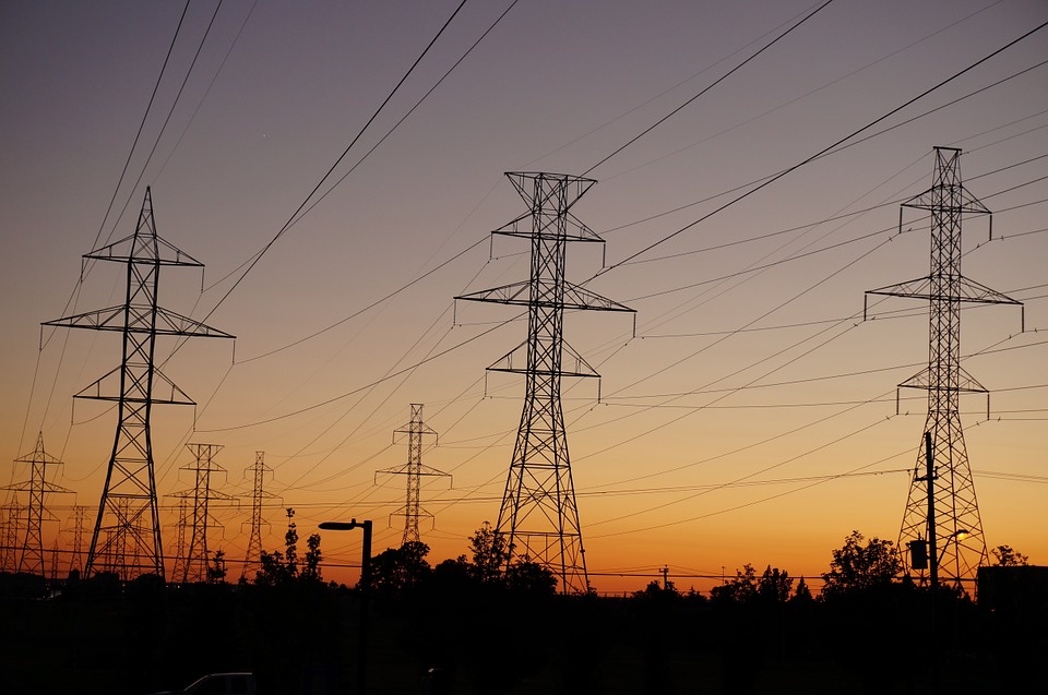 Smart grid distribution automation keeps the lights on