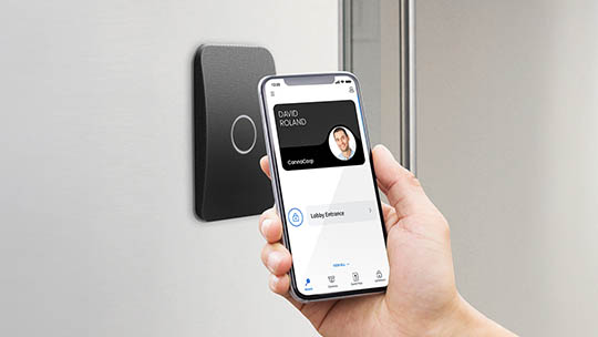 Access control credential reader