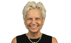 Portrait photo of Cynthia Yazdi