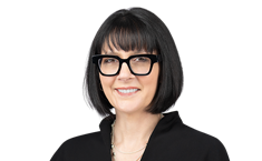 Nicole Anasenes headshot