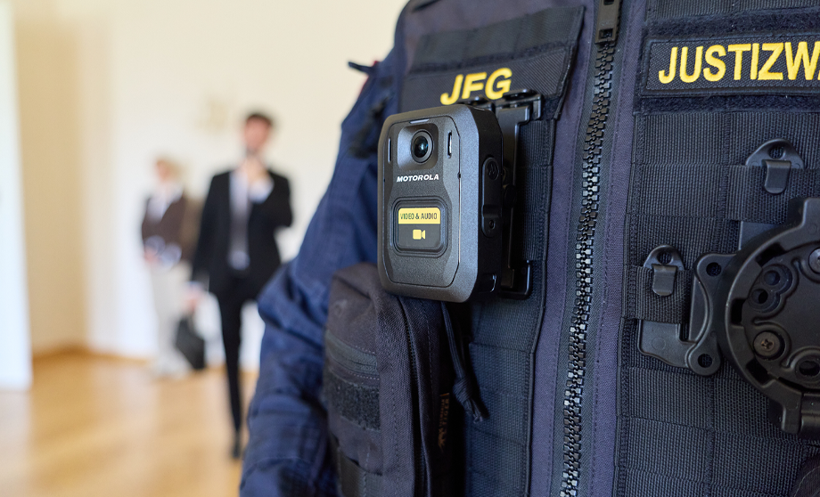 Austrian Ministry of Justice to Equip Prison Staff with Motorola Solutions V500 Body Cameras